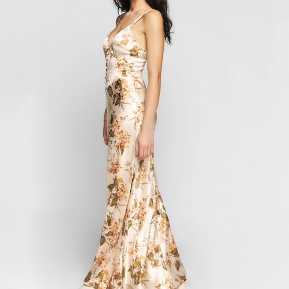 Reformation Esa Silk Dress in Bella - Picture 4 of 8